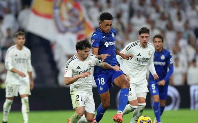 包含赫塔菲主场加时战胜，保级形势渐受控制的词条