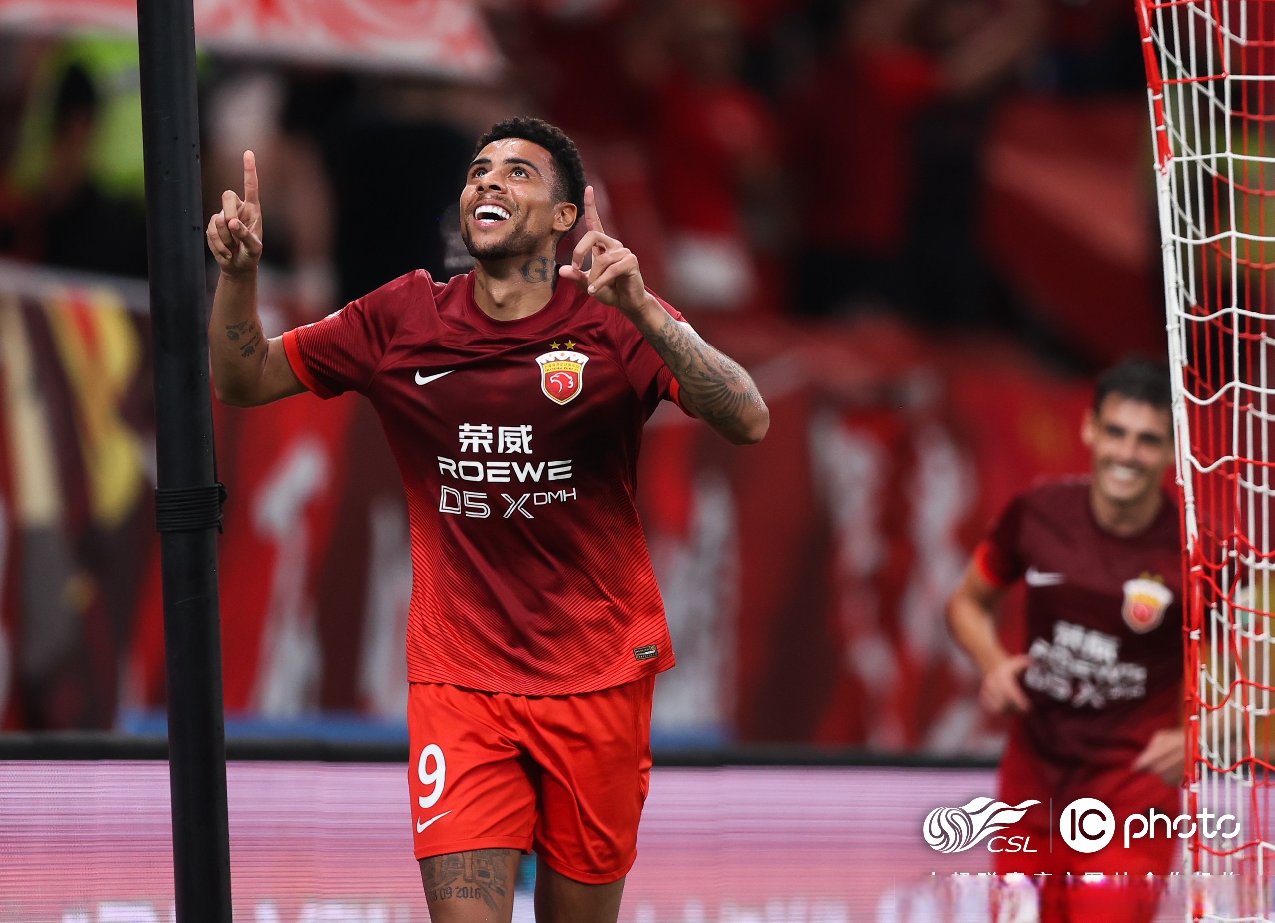 罗马新援助攻建功，助球队取得胜利